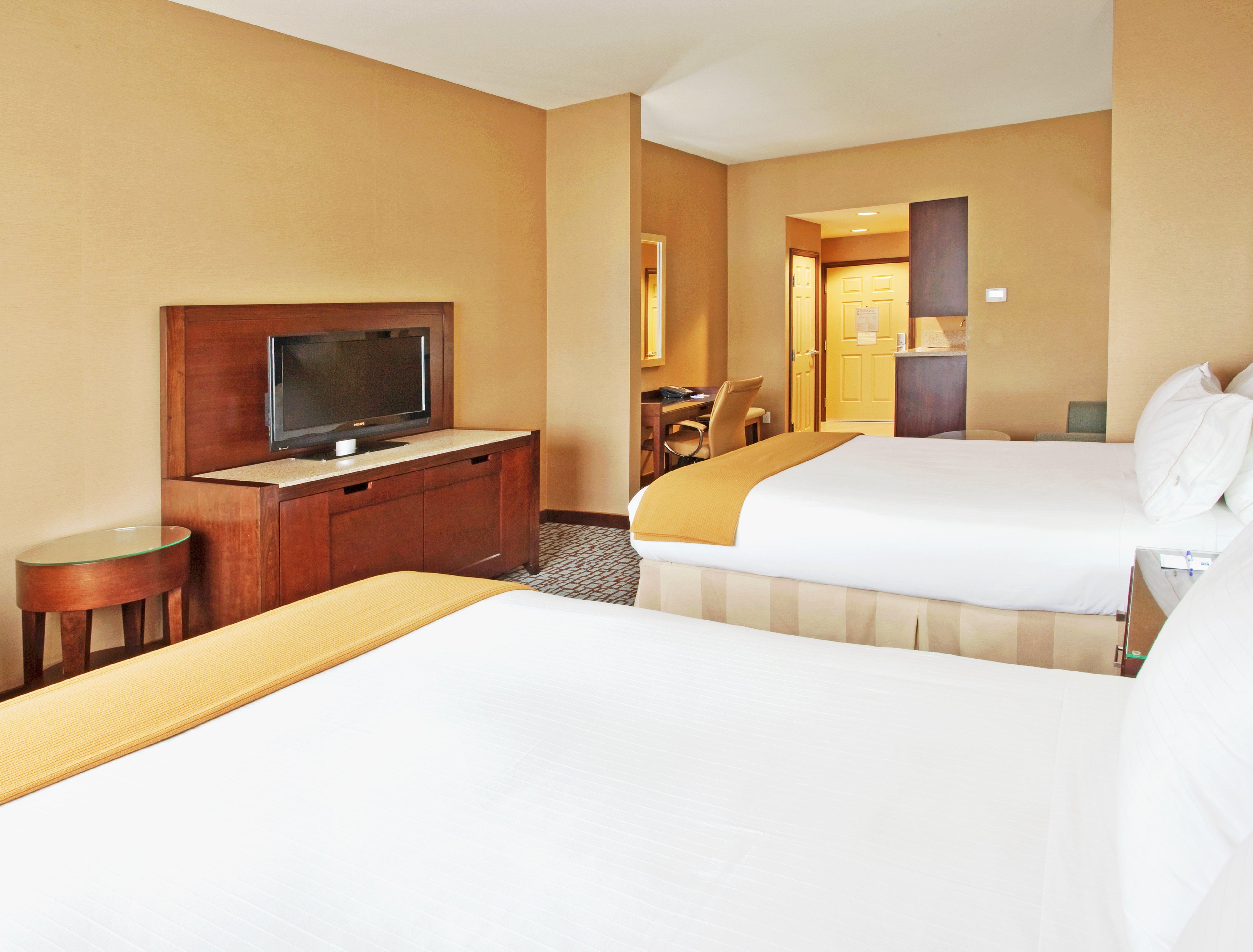 Holiday Inn Express & Suites Salinas, An Ihg Hotel Exterior photo